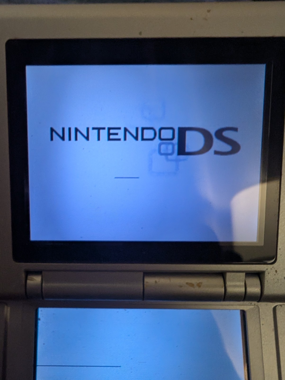 Nintendo DS Original Console NTR-001 with Charger Titanium Silver – Won’t Read G