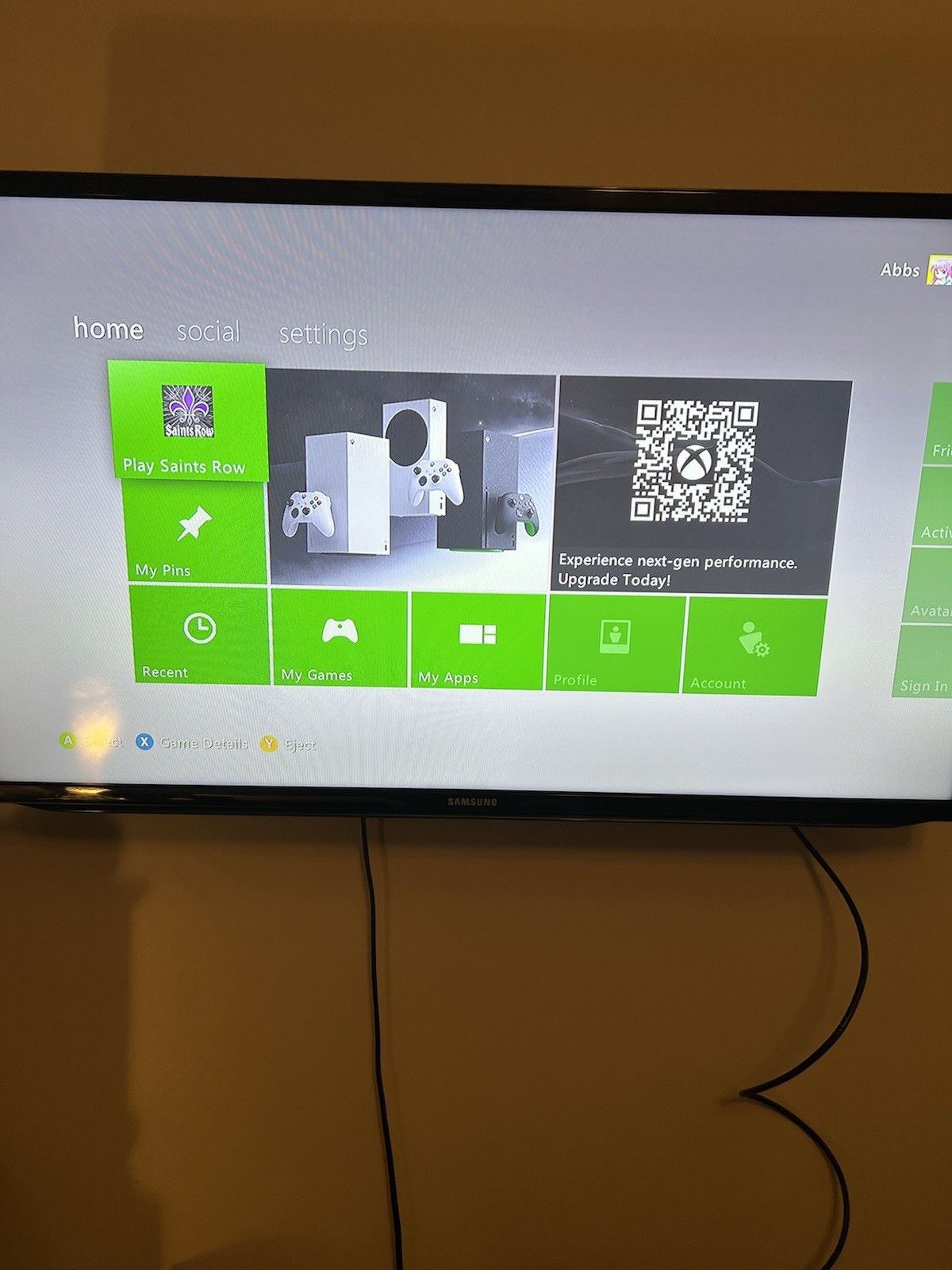 Microsoft Xbox 360 S Gaming Console and Kinect – Black 4GB Model