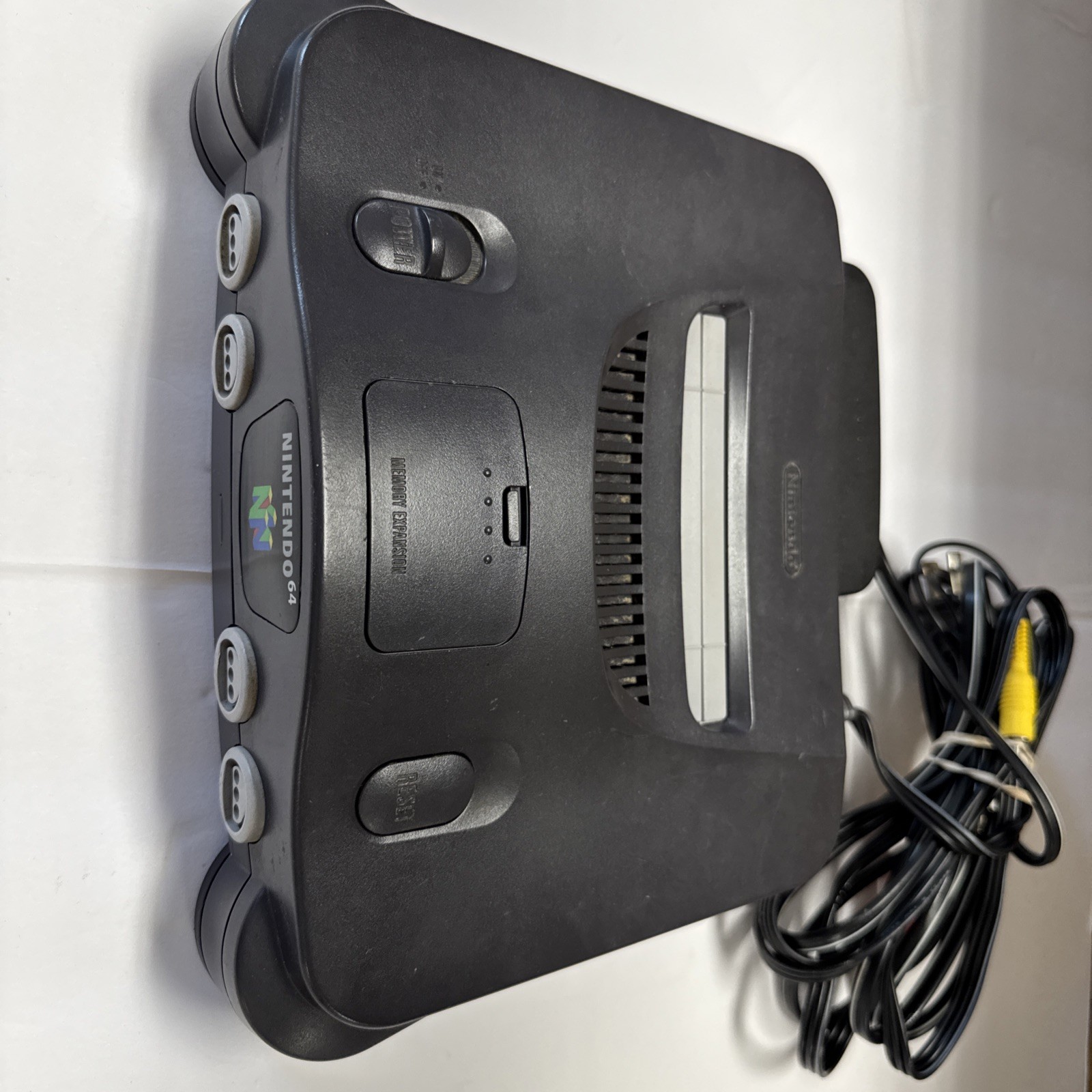 Nintendo 64 System 32MB Home Console – Charcoal Gray