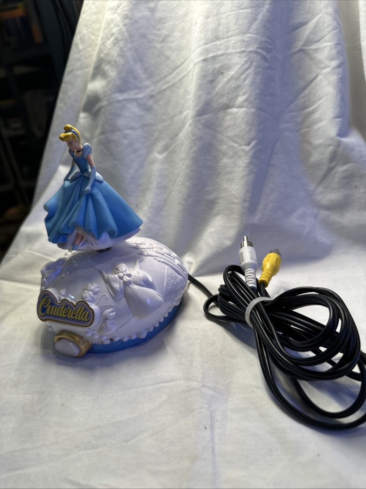 Disney Princess Sleeping Beauty Jakks Pacific Plug & Play TV Game 2007 – Tested!