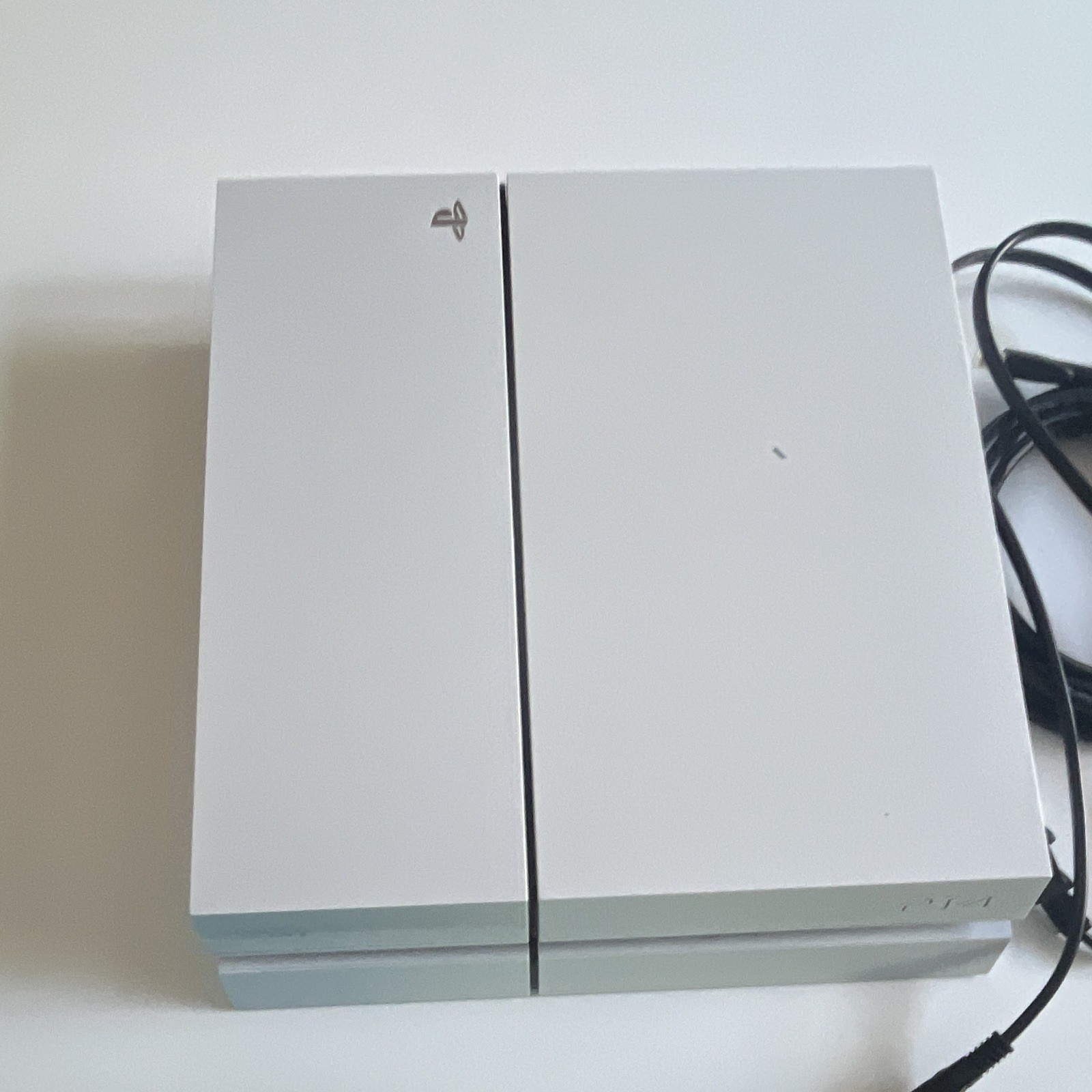 Sony PlayStation 4 PS4 White Home Console w/ Power Cable HDMI USB-A