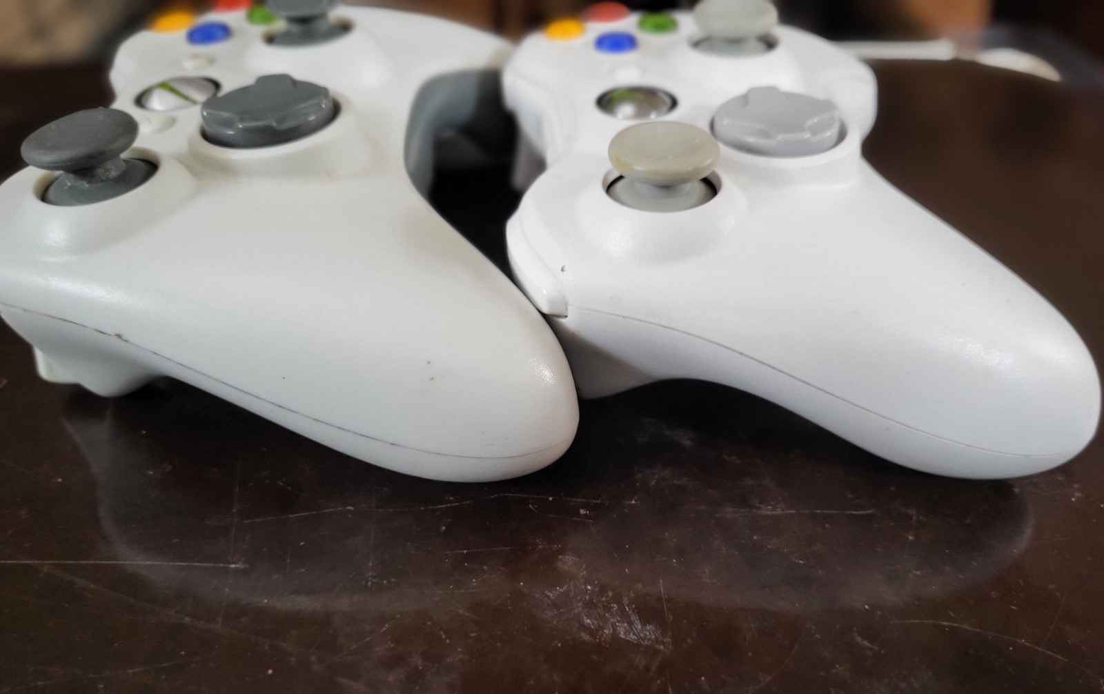 Microsoft Xbox 360 Bundle White 60GB Console W/2 Controllers & All Cords – Works