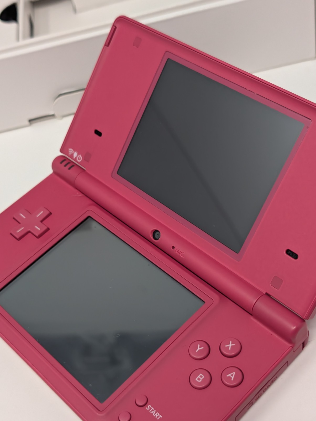 Nintendo DSi 256MB Pink Handheld System – CIB Complete