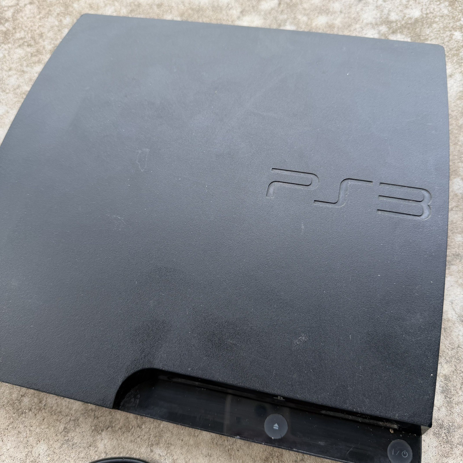 Sony Playstation 3 Slim CECH-3001B 465GB *No Accessories*