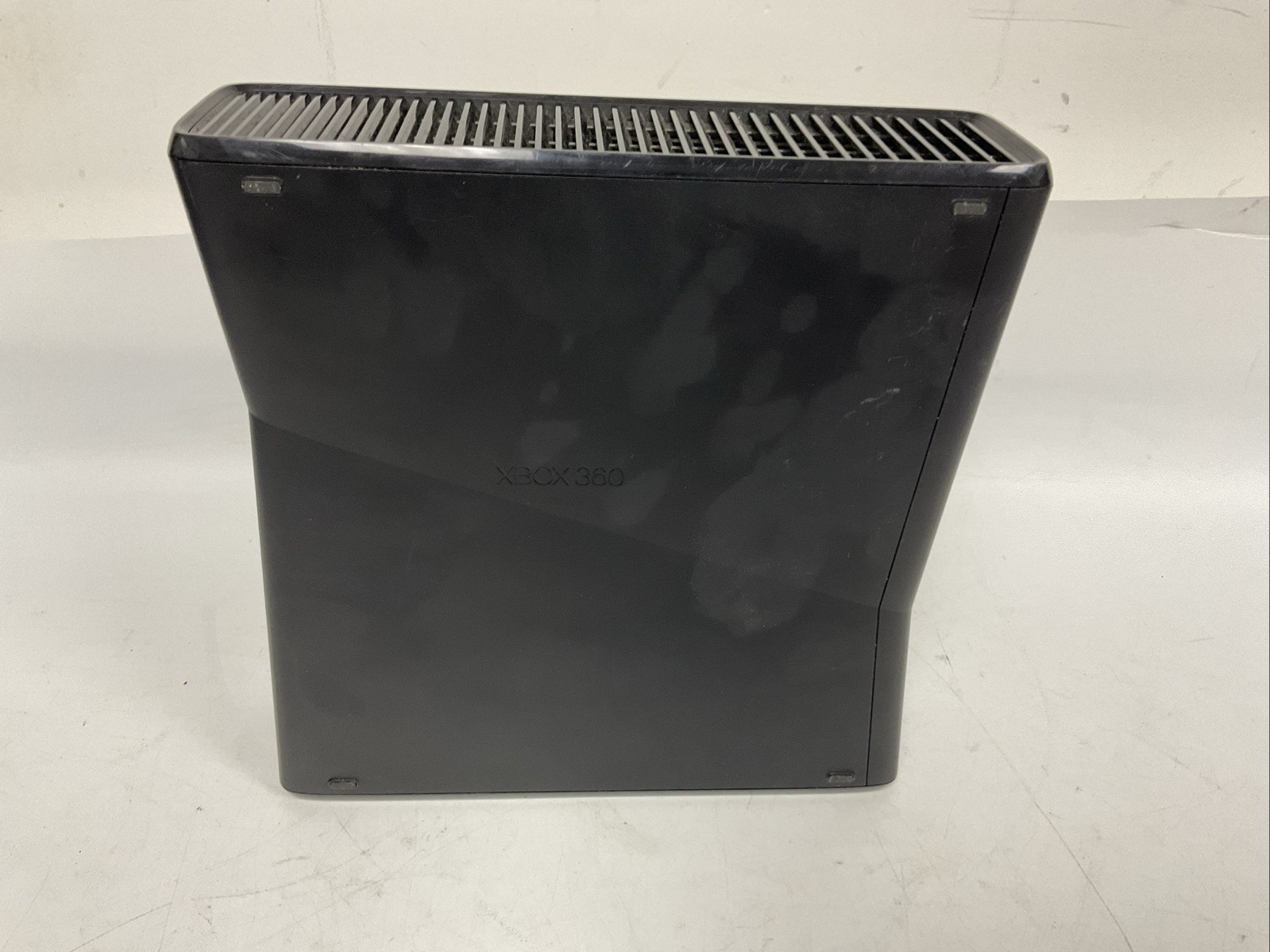 Microsoft Xbox 360 Slim S 4gb Console ONLY NO CORDS UNTESTED