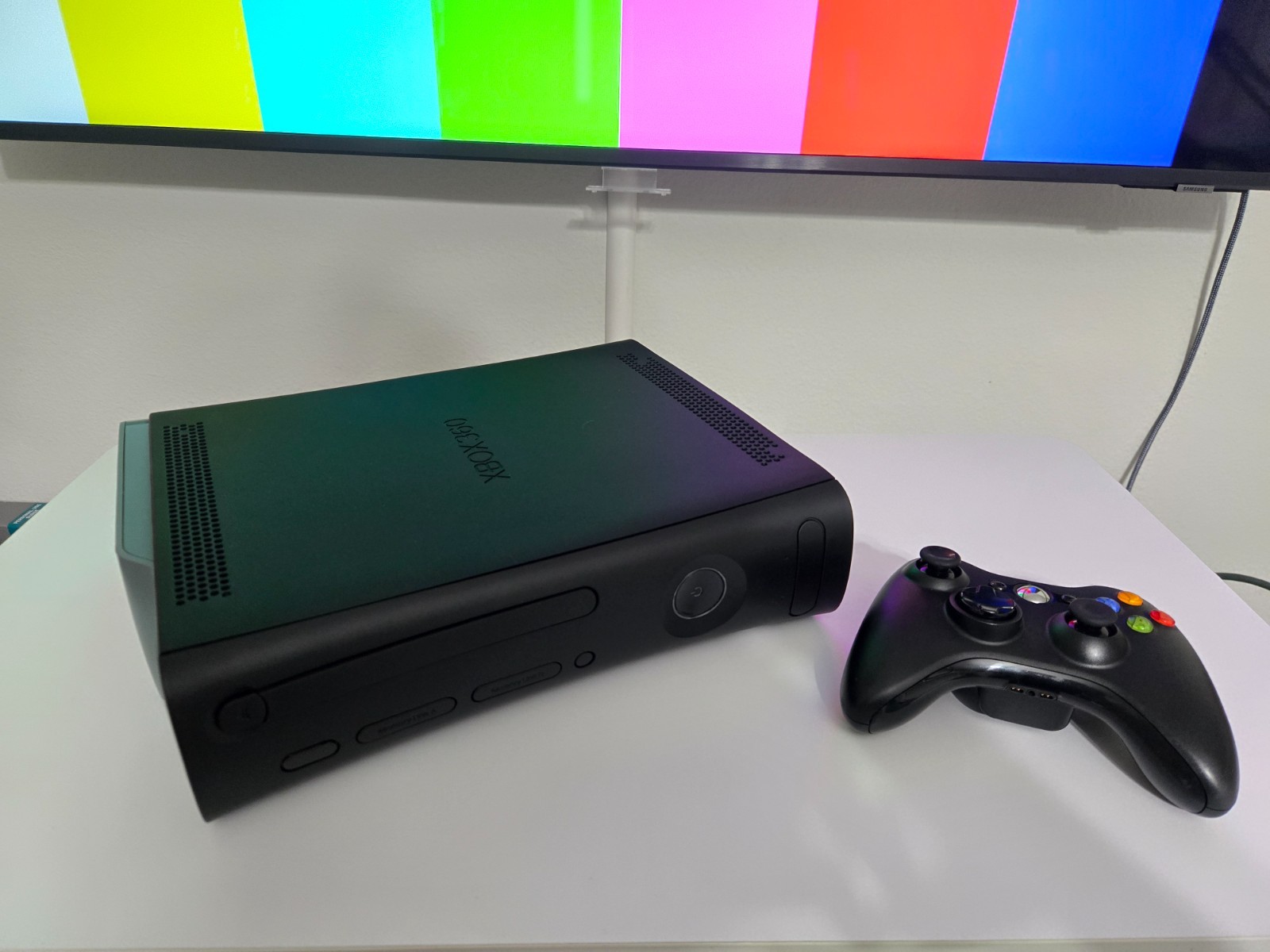 Microsoft XBox 360 PRO Video Game Console Gaming System Bundle Package