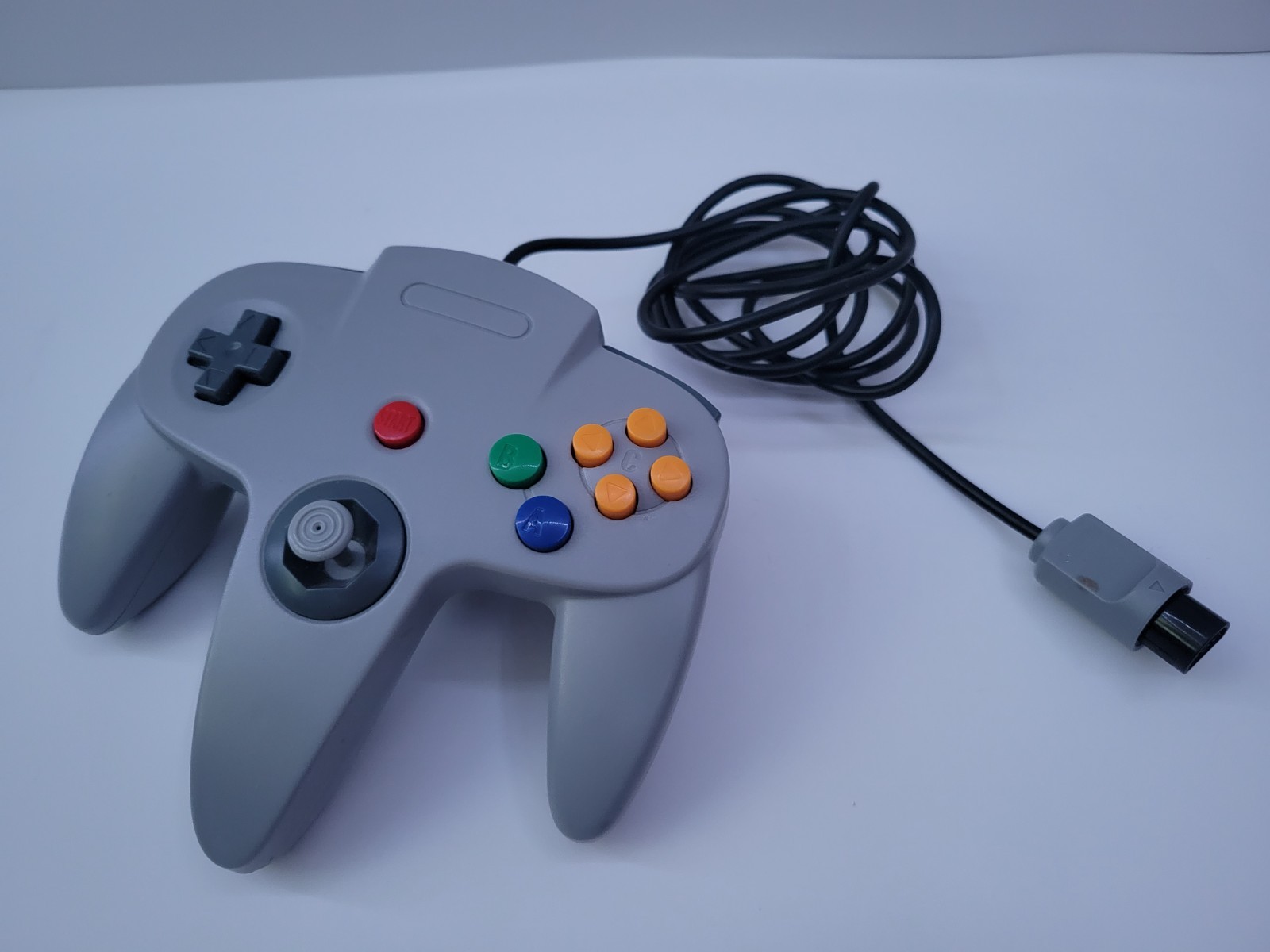 Nintendo 64 Console Bundle w/ Games and Controller