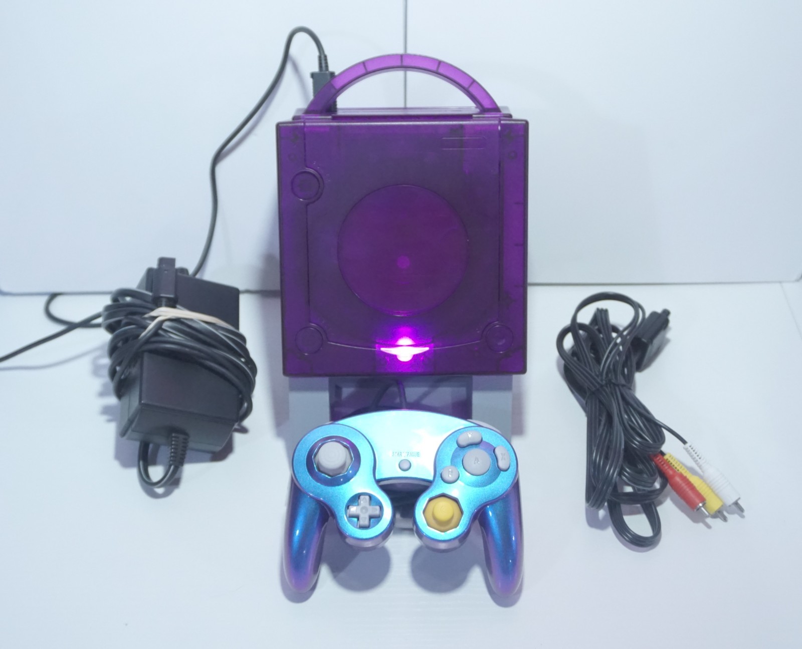 Various Colors Nintendo GameCube Console DOL-001 (USA) and Controllers Reshelled