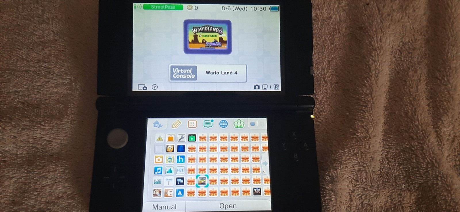 Nintendo 3DS XL (about) 200+ Games – Sold AS-IS (Charger Not Included)
