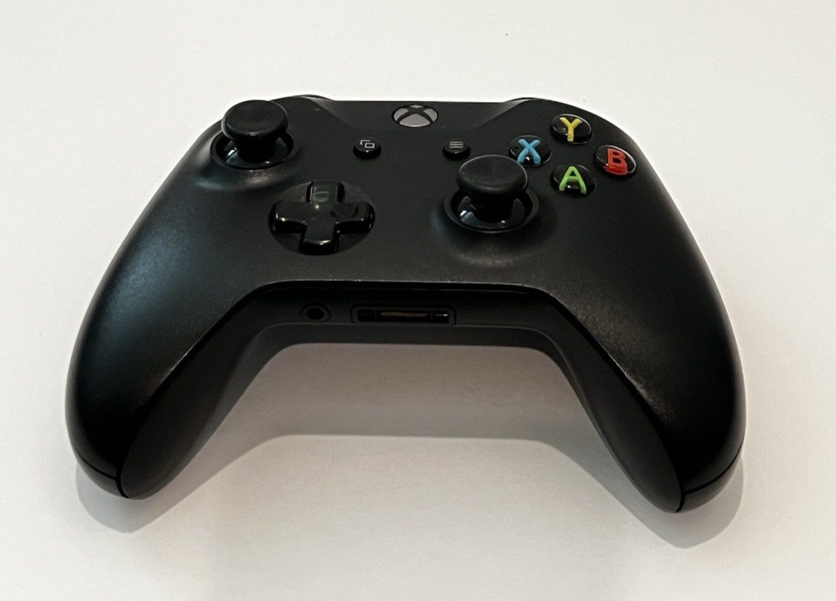 Microsoft Xbox One Halo 5 Guardians Edition 1TB Controller Console Power HDMI