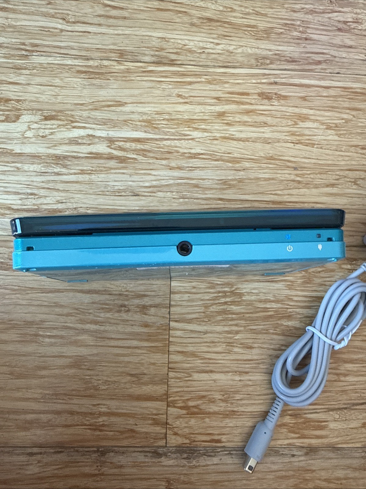 Nintendo 3DS Handheld System – Aqua Blue. Turquoise. Tested. No Stylus
