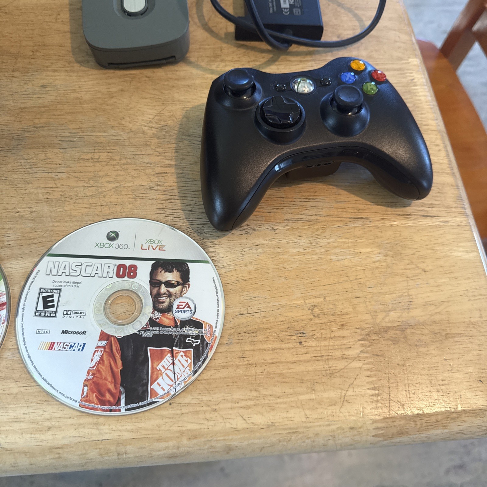 Xbox 360 Console Bundle 30 Games Controllers Model 1439-250GB