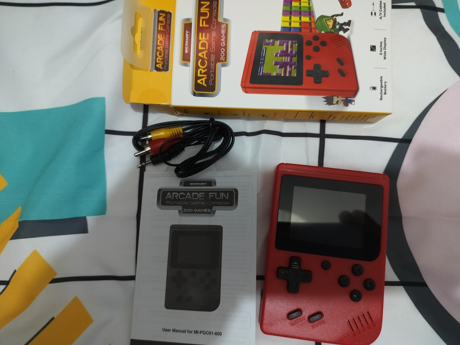 Merkury Innovations Arcade Fun Portable Gaming Handheld 200 Games- New & Working