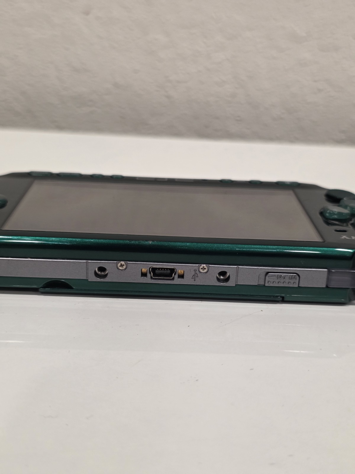 Metal Gear Solid: Peace Walker Green PSP 3001 Limited Edition BUNDLE LOT W GAMES