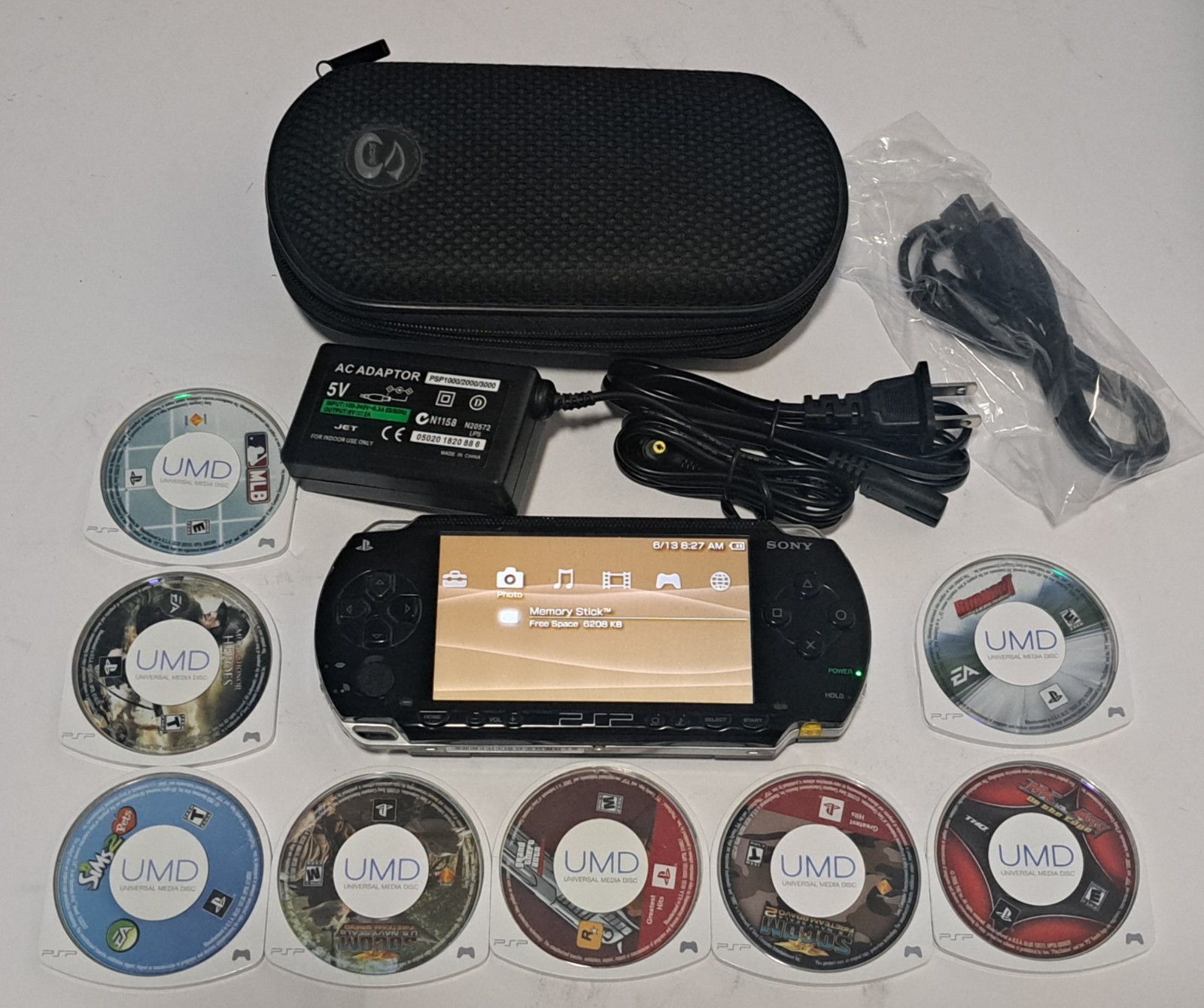 PSP 1001 Console Bundle 8 Games,Case,Charger,Battery32mb,Screen Protectors