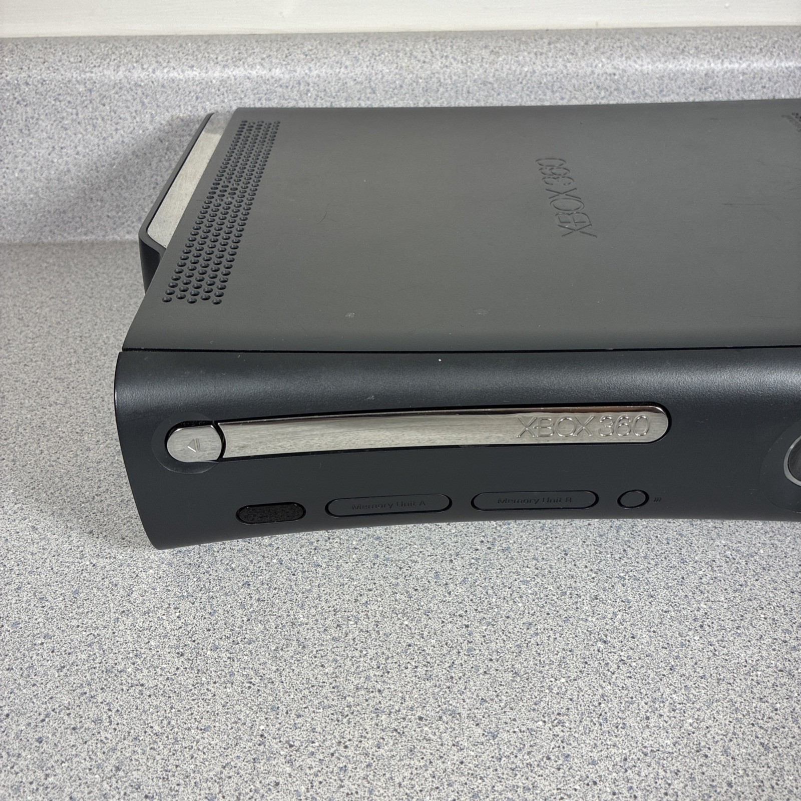 Microsoft Xbox 360 Elite Console Black 2009 Works Disc Tray Sticks Vtg Retro