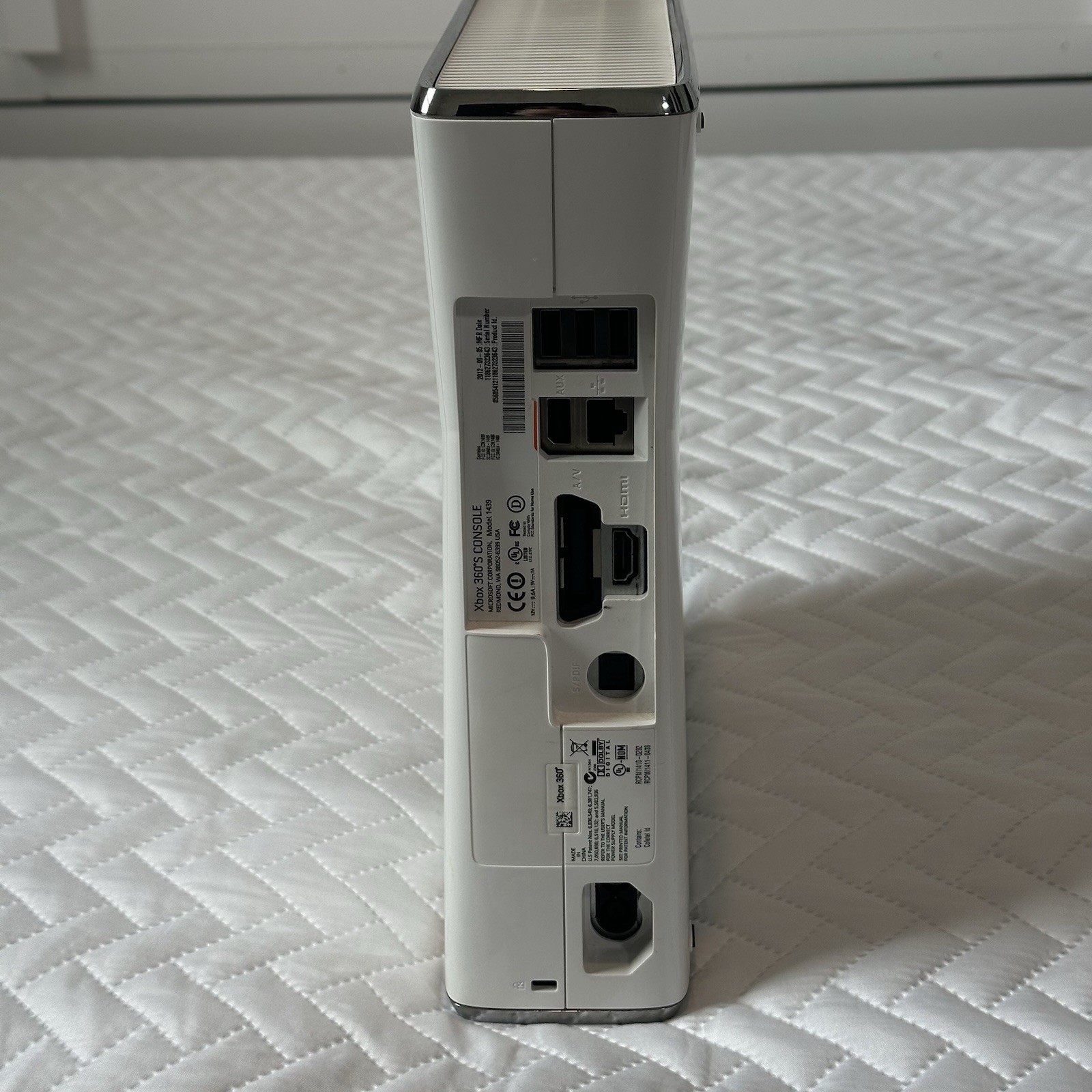 Microsoft Xbox 360 Slim White Console (Tested)