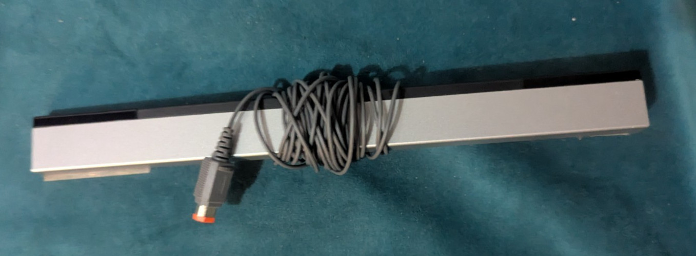 Nintendo Wii Gaming Console RVL-001 (USA) W/ One Wii Remote Controller