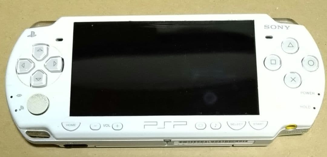 Sony PlayStation Portable PSP-2000 Ceramic White Handheld Console Japan 0217