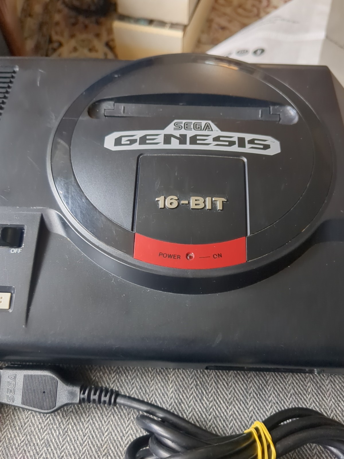 SEGA GENESIS Console MK-1601 AUTHENTIC Video Game System 1st Model 2 Controller