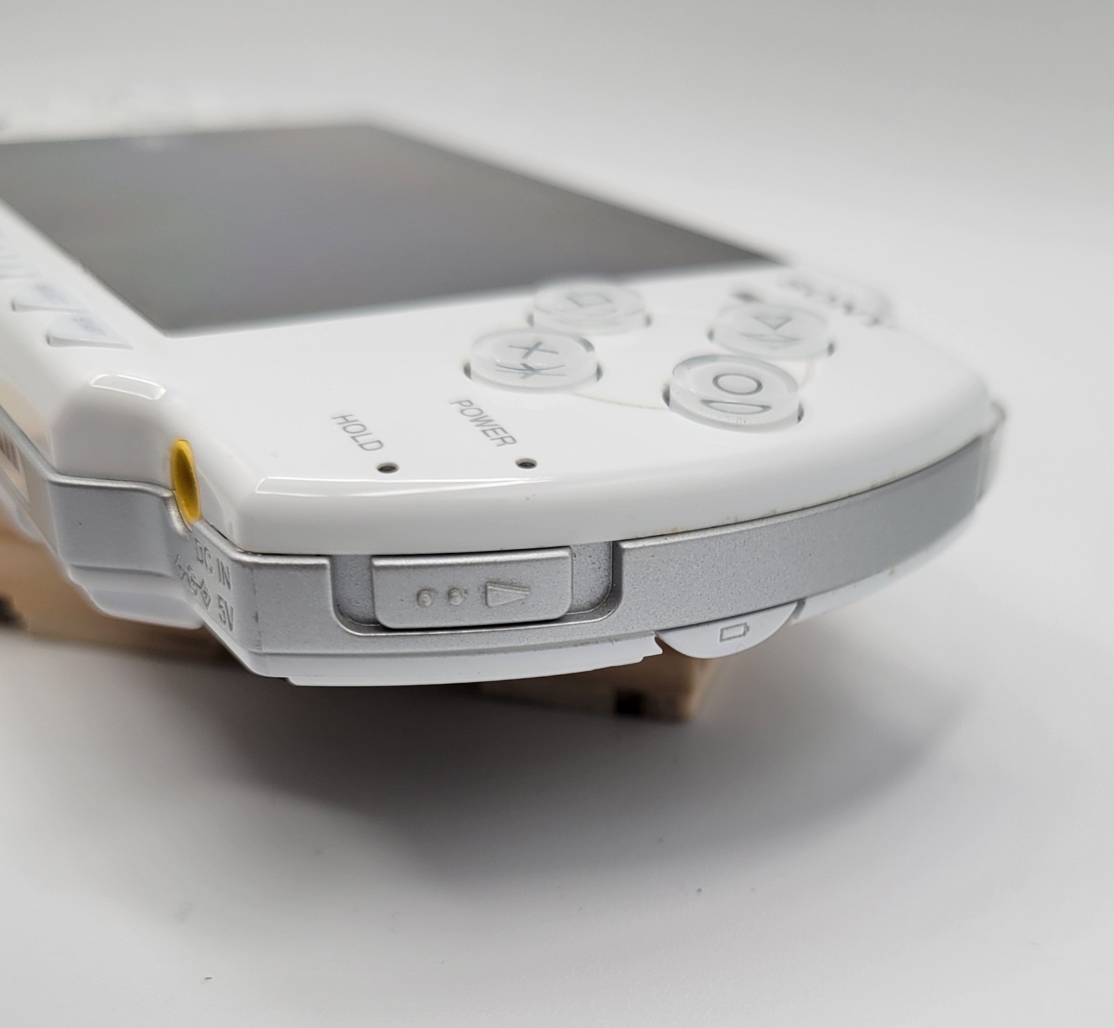 Sony PSP-2001 White Darth Vader Special Edition Tested Works Disc Tray Off Track