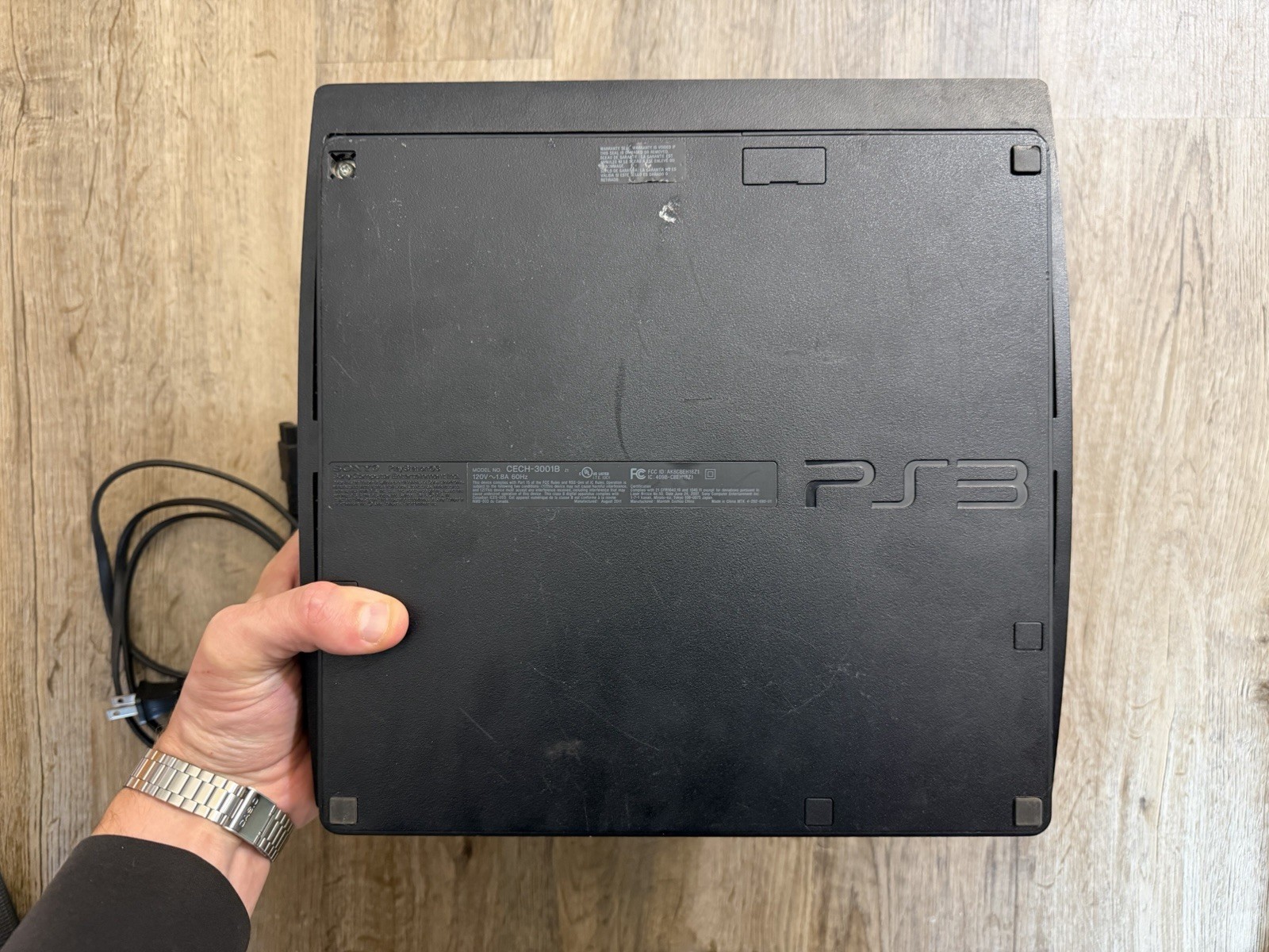 Sony PlayStation 3 Slim Console For Parts/Repair CECH-3001B 320GB PS3