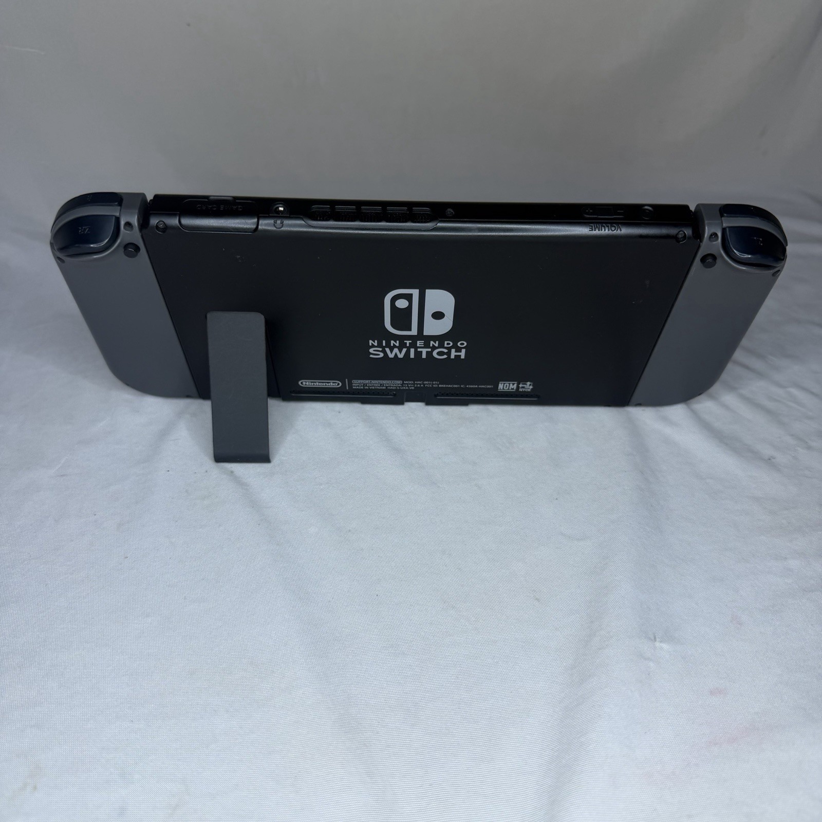 Nintendo Switch V1 HAC-001 XAW1 – Grey / Gray JoyCon