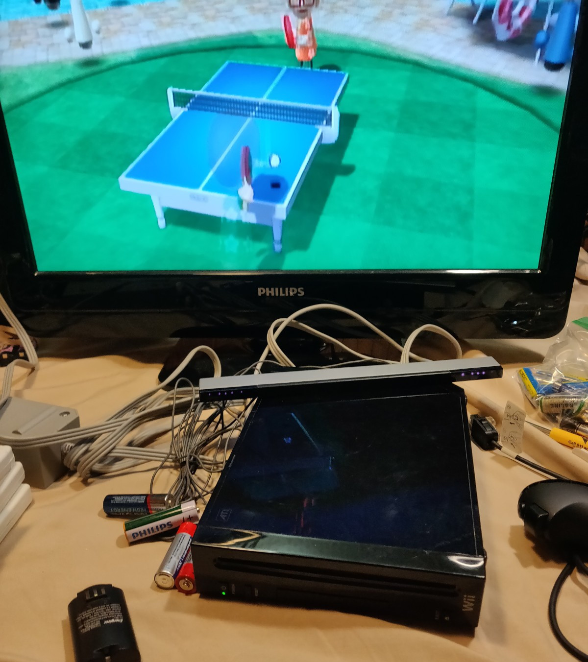 BLACK Nintendo Wii Video Game System Bundle- Console, Remote, Games, Accessories