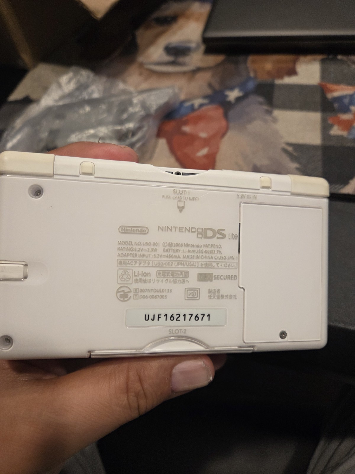 Nintendo DS Lite USG-001 JPN White Handheld Console Stylus & Cable