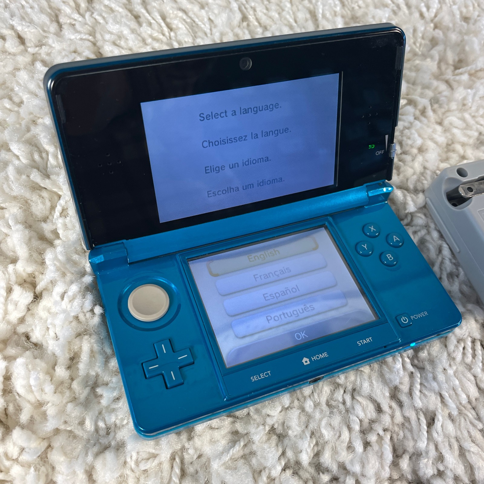 Nintendo 3DS Aqua Blue Handheld Handheld Console System CTR-001 Tested