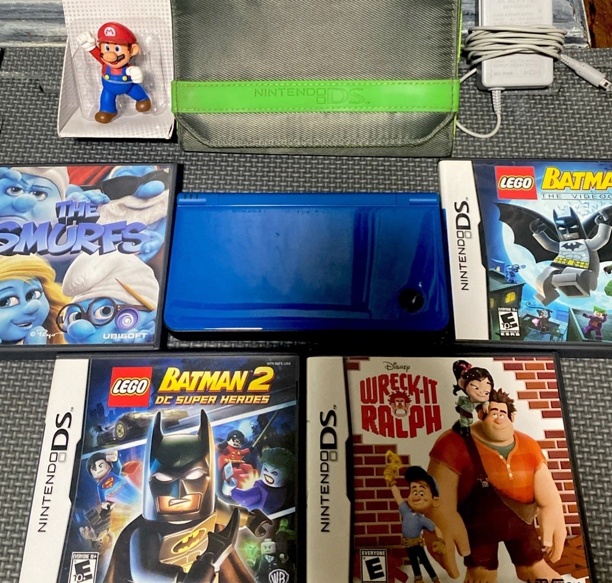 Nintendo DSi XL Blue Tested Excellent Condition Charger & 4 Games Case NO Stylus