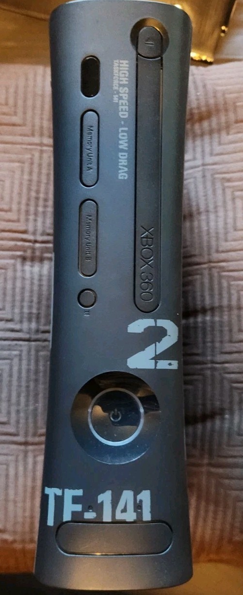 Microsoft Xbox 360 Elite Call Of Duty: Modern Warfare 2 Limited Edition CIB