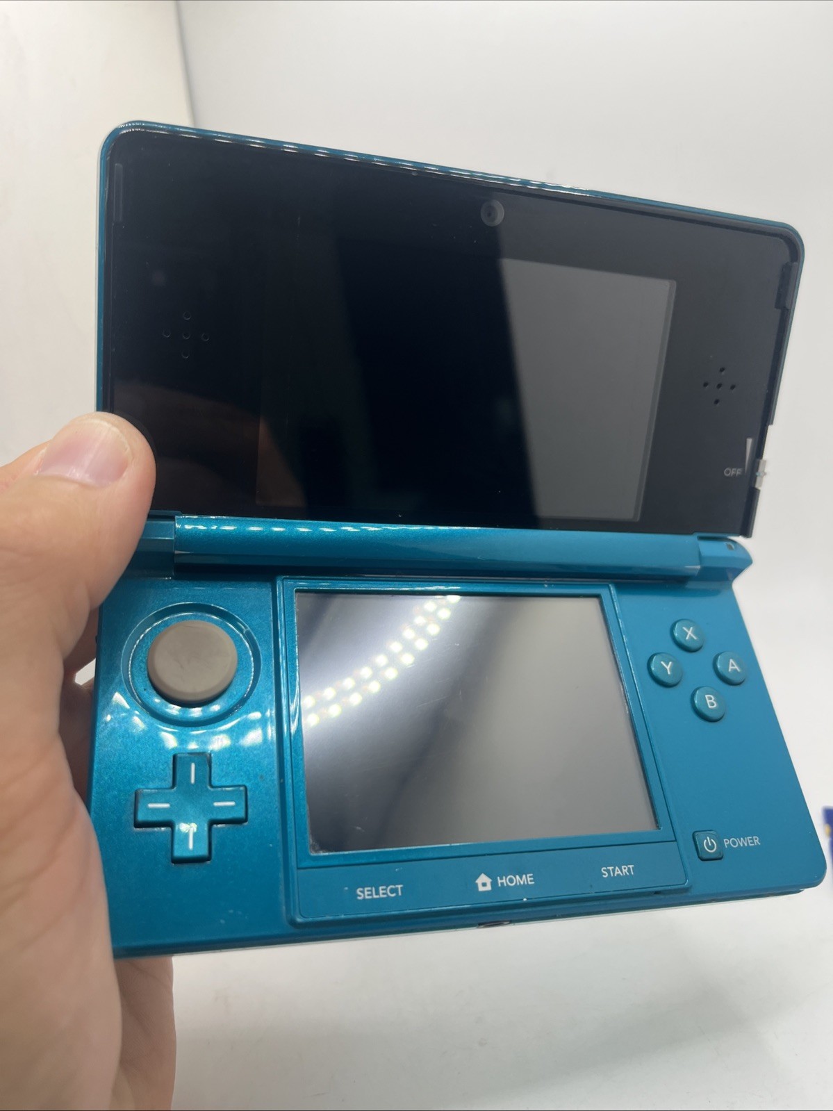 Nintendo 3DS Handheld System – Aqua Blue