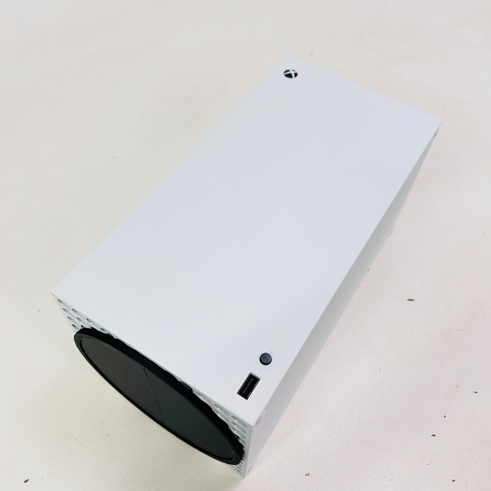 Microsoft Xbox Series X All-Digital 1TB Console Gaming System Robot White 1882