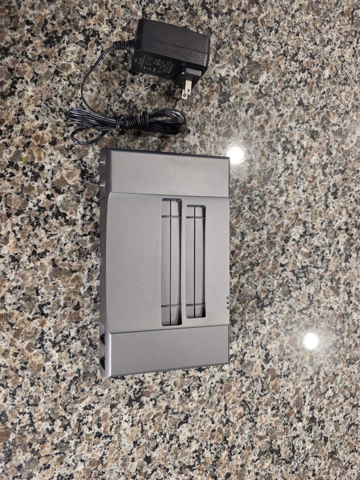 Analogue Nt mini v2 Noir Retro NES Game Console w/ Power Adapter FPGA Tested