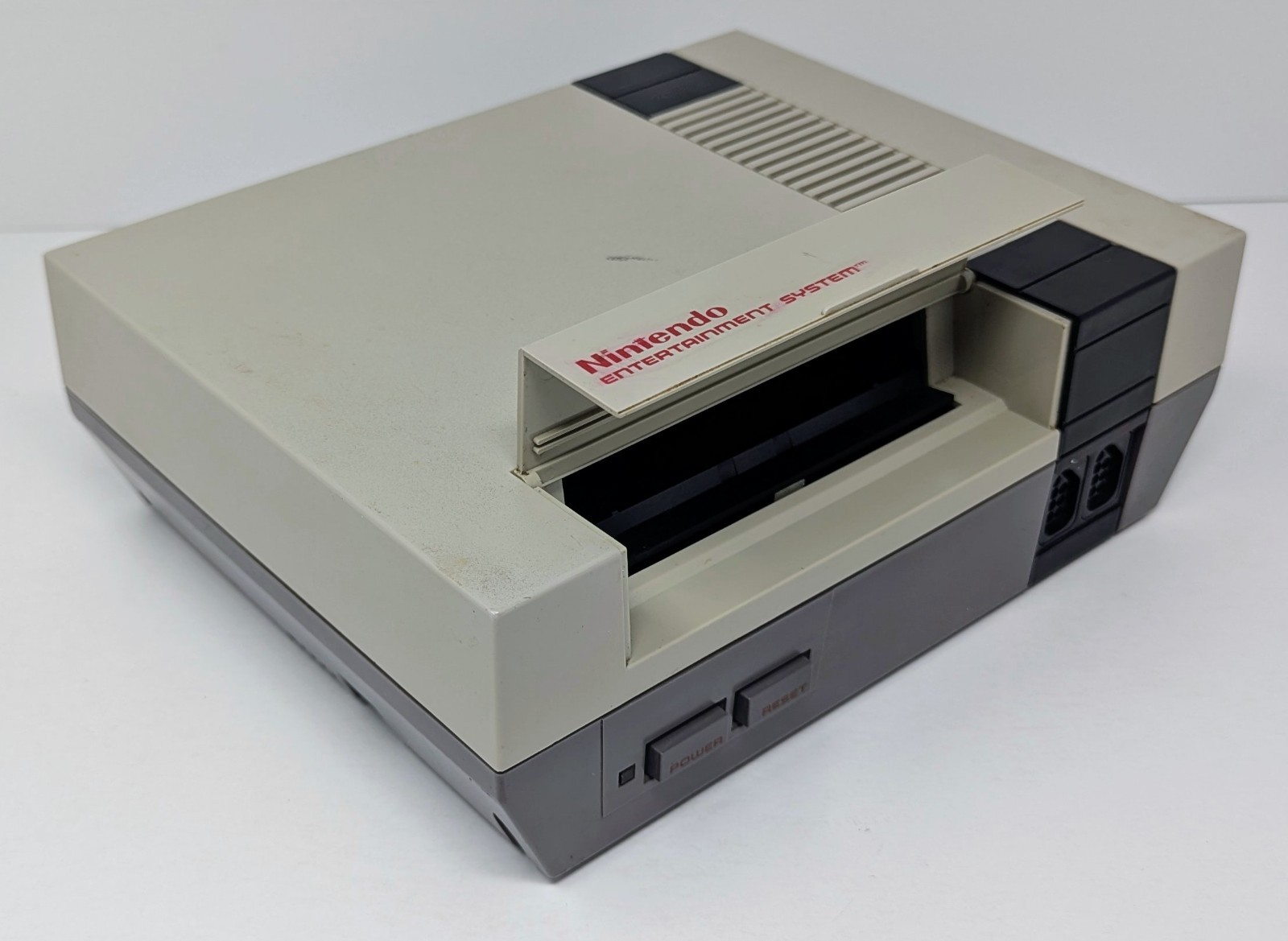 Nintendo NES Console Bundle w/ Super Mario/Duck Hunt – Tested & Working!