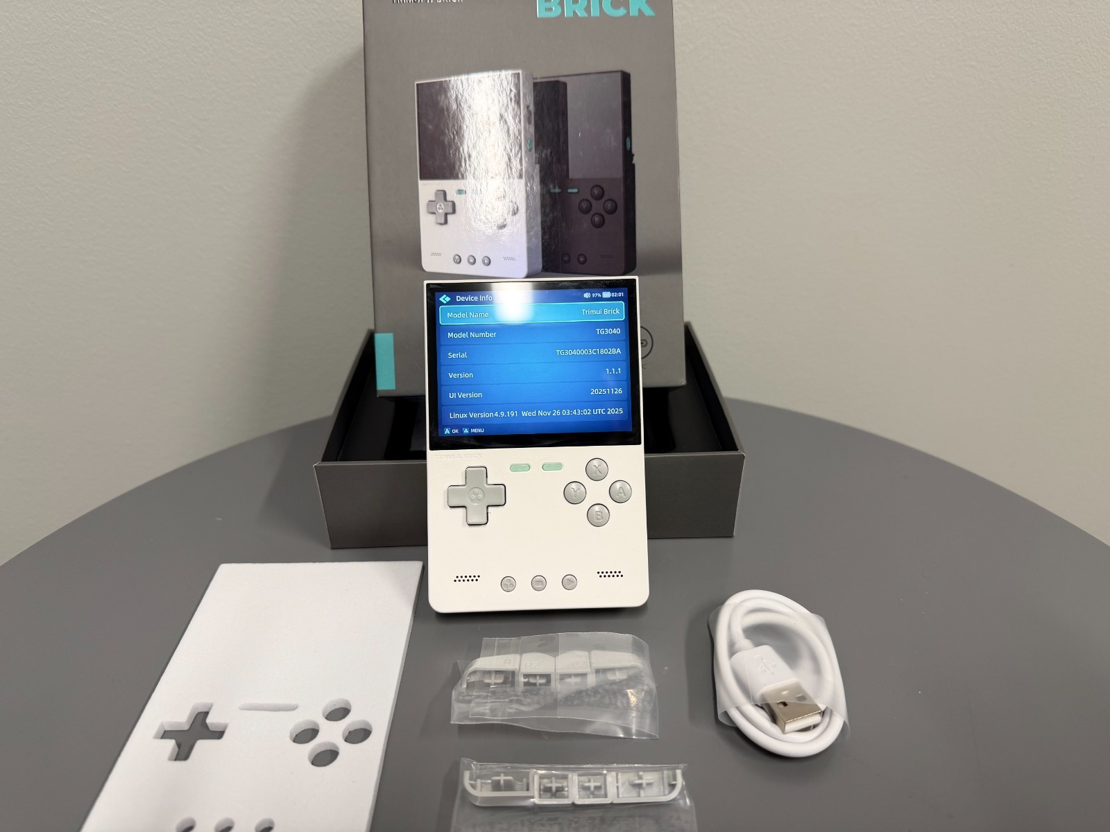 TrimUI Brick, White Console, 3.2” IPS Display, Linux, WiFi/Bluetooth/USB-C