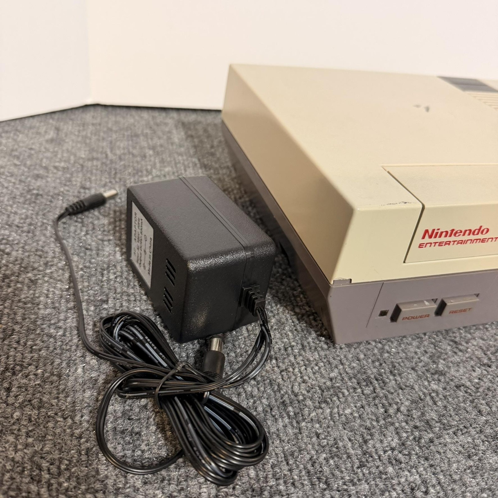 Vintage Nintendo NES-001 Console Gray Japan NTSC-U/C AC Adapter Tested System