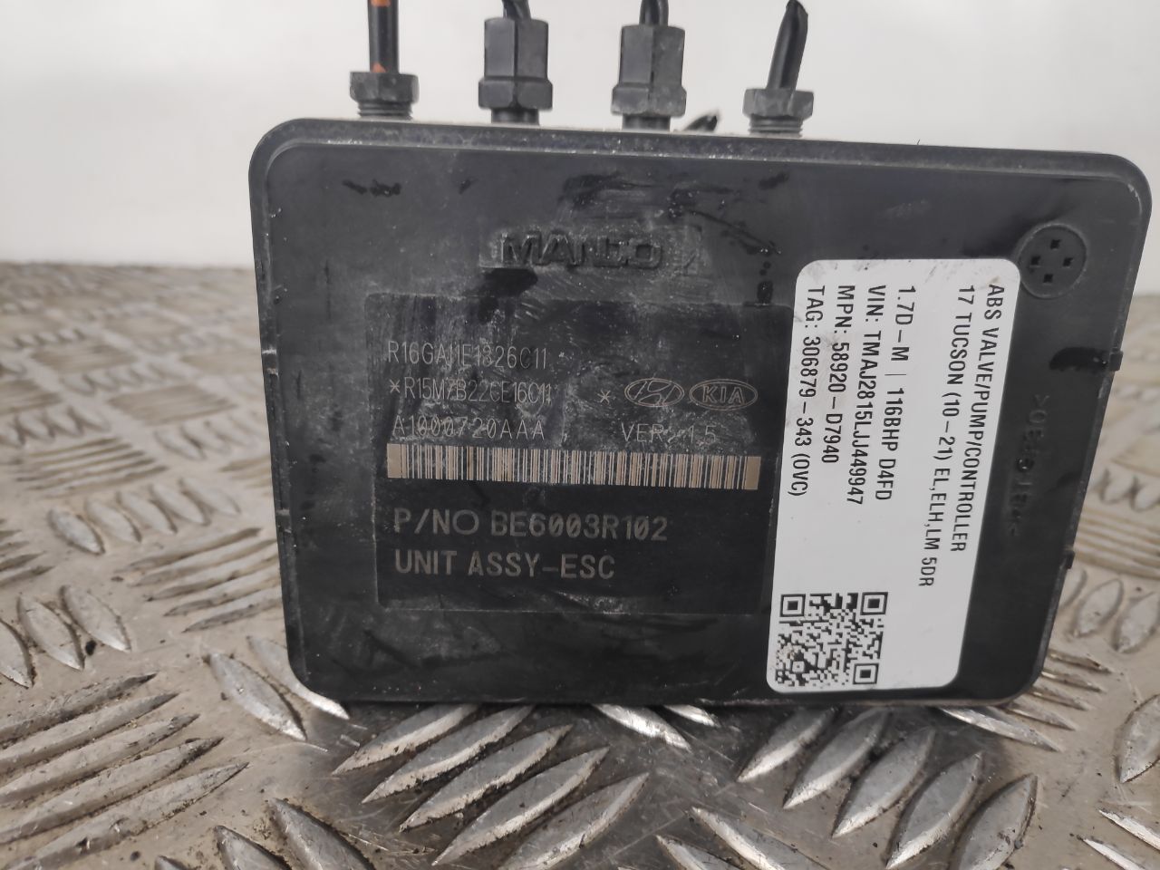 2017 HYUNDAI TUCSON EL,ELH,LM ABS VALVE/PUMP/CONTROLLER 58920-D7940
