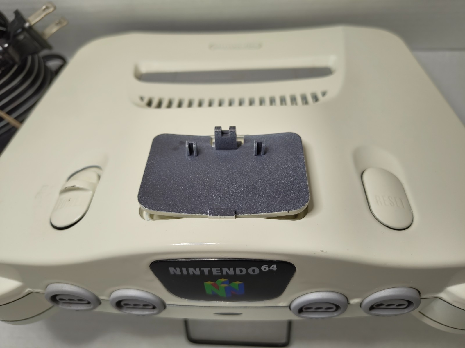 N64 Custom Console (White w/ Blue LED) Model # NUS-001 *CONSOLE/POWER CORD ONLY*