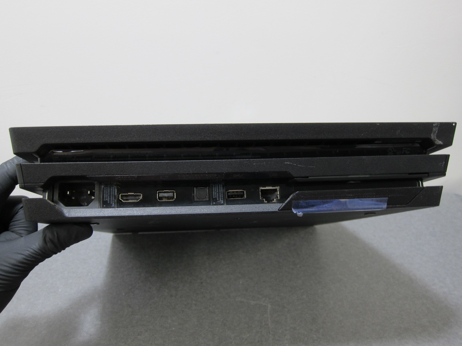 PlayStation 4 Pro 1TB Console PS4 – Firmware 13.02 – READ DESC