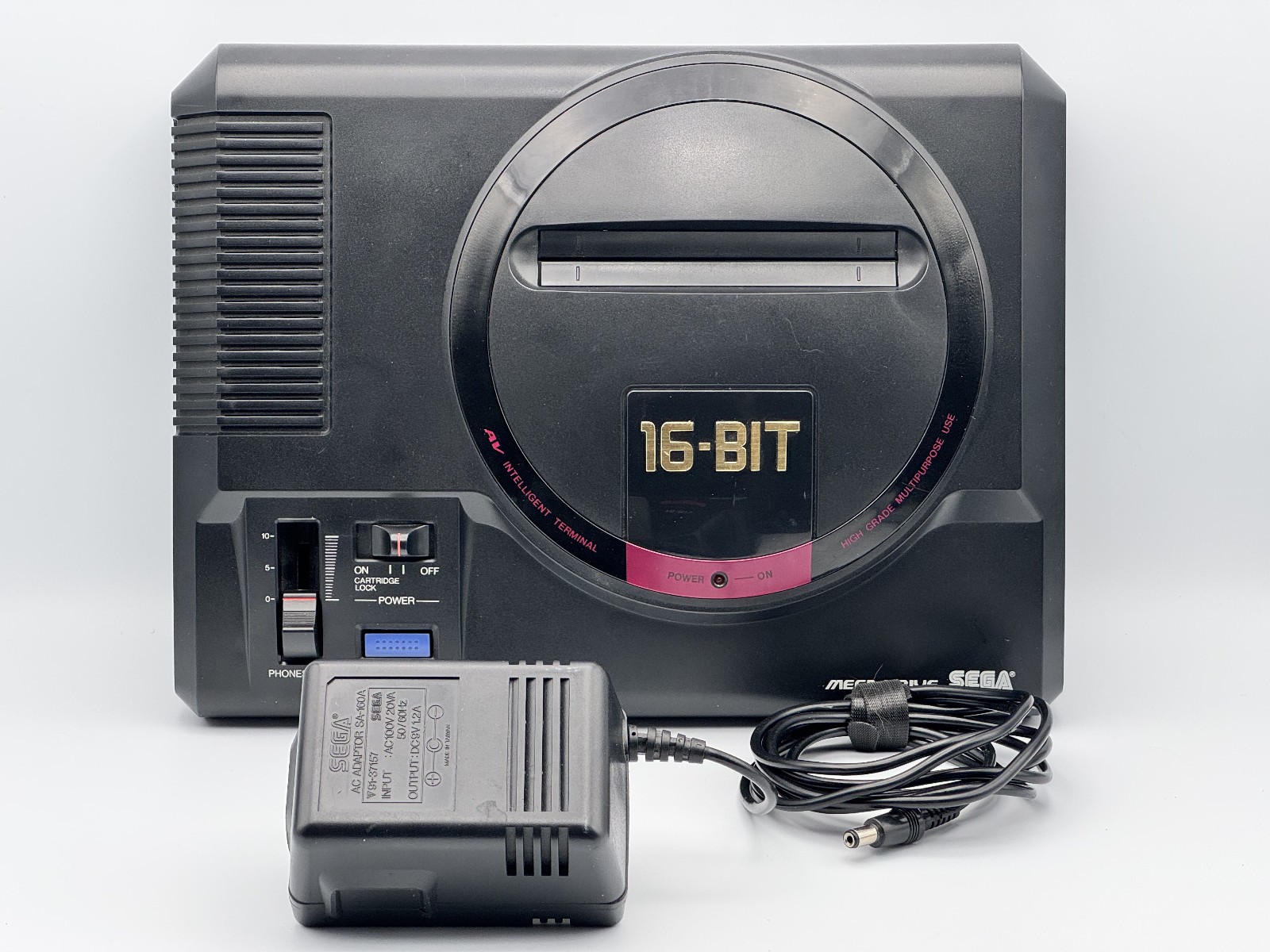 SEGA Mega Drive VA0 Console w/dust cover & power – Japan HAA-2510 – US Seller