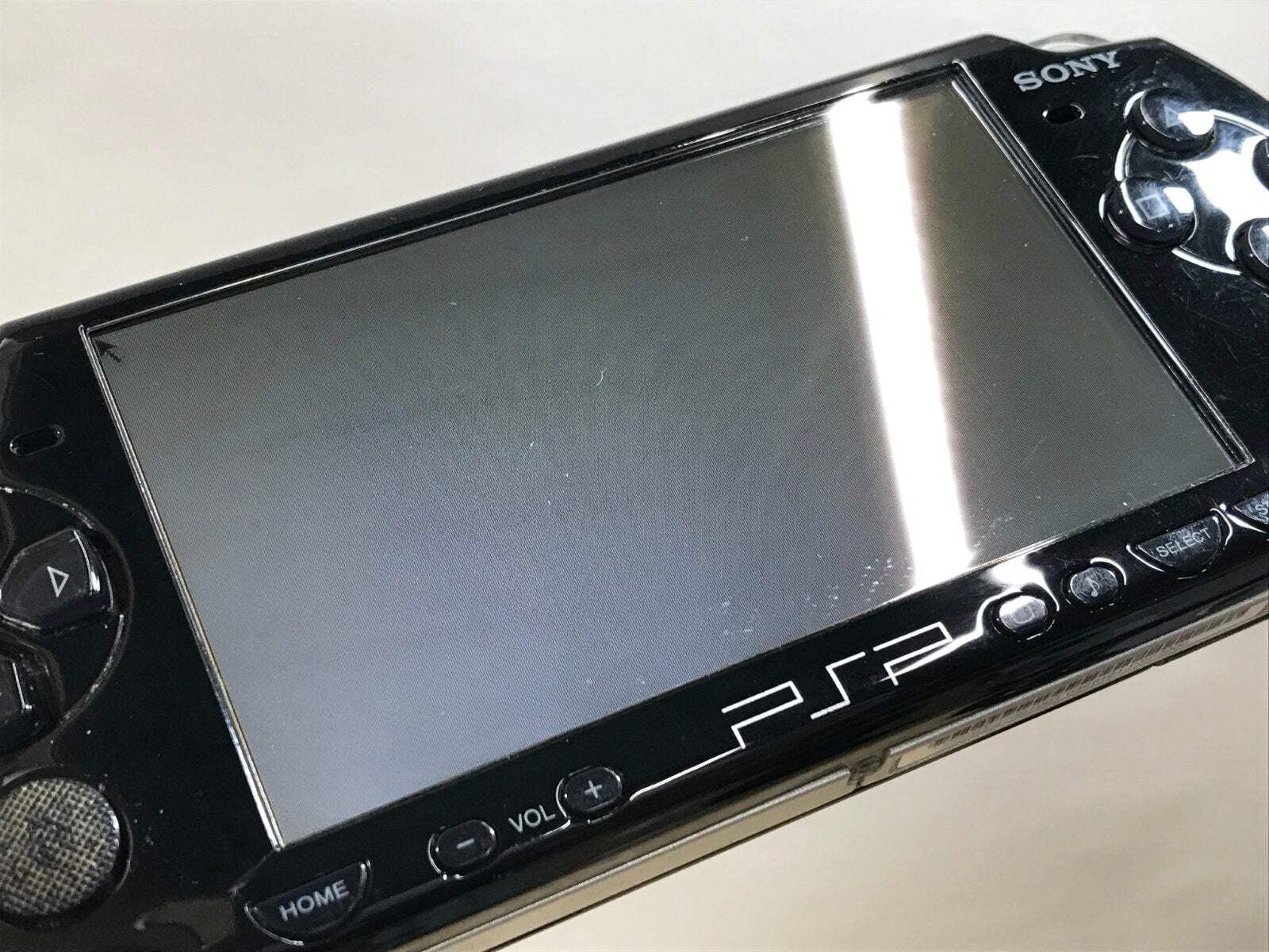 PSP-2000 PIANO BLACK Console Japan – With Defects GE1623