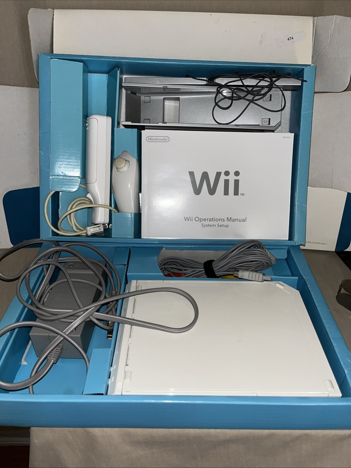 ❤️NINTENDO Wii HOME CONSOLE COMPLETE WITH NO GAMES. TESTED. RVL-001 WHITE W/ BOX