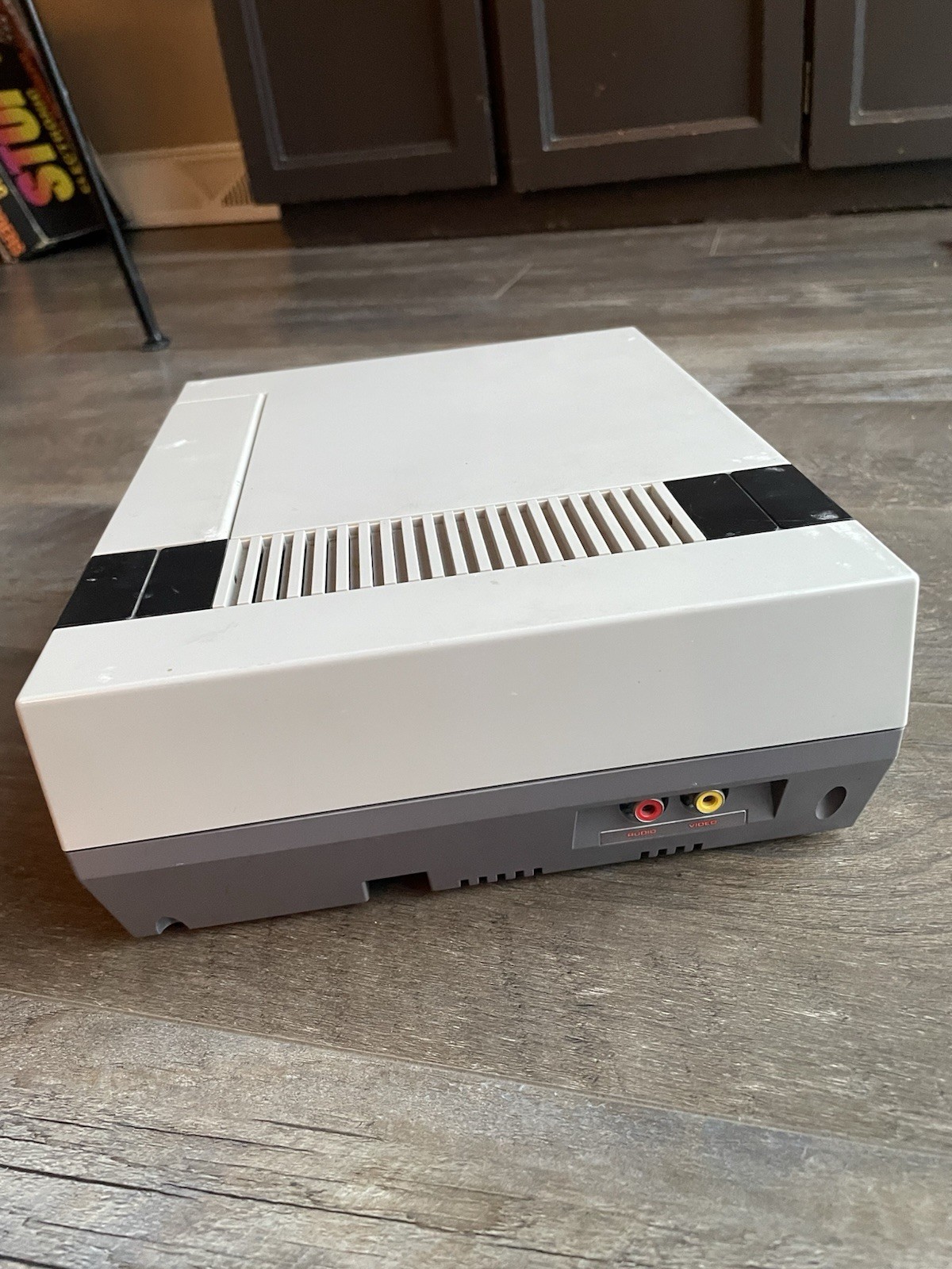 Nintendo NES Console NES-001 Original System For Parts Repair, OEM Cords Zapper