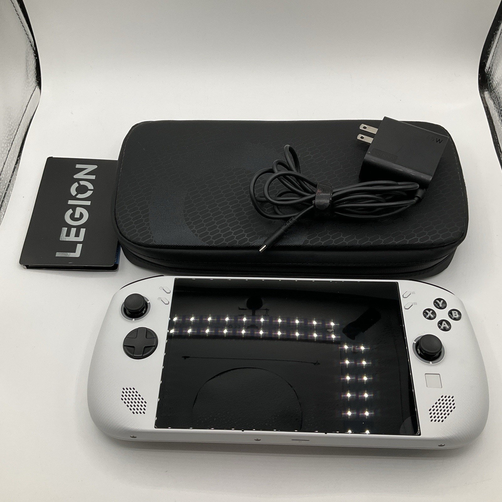 Lenovo Legion Go S Console AMD Ryzen Z1 Extreme 32GB Ram 1 TB Glacier White Case