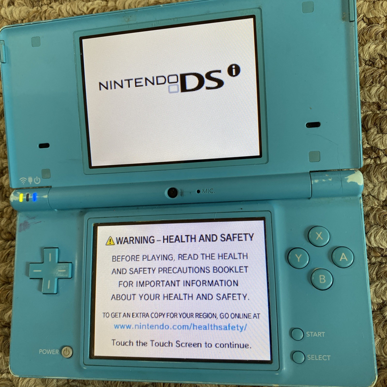 Nintendo DSi Blue Handheld Console Camera/Charger Stylus Tested