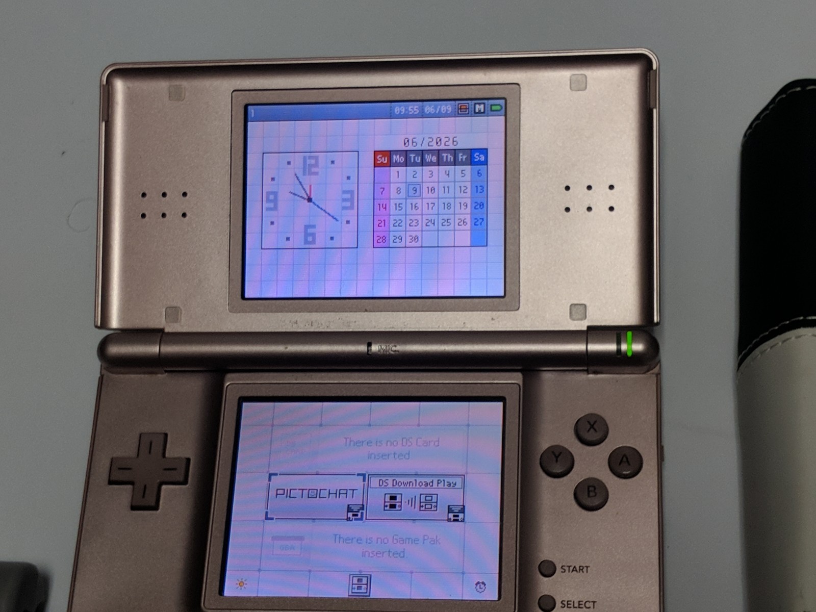 Nintendo DS Lite Console Metallic Rose Pink w/ Games SUPER CLEAN LIGHTLY USED