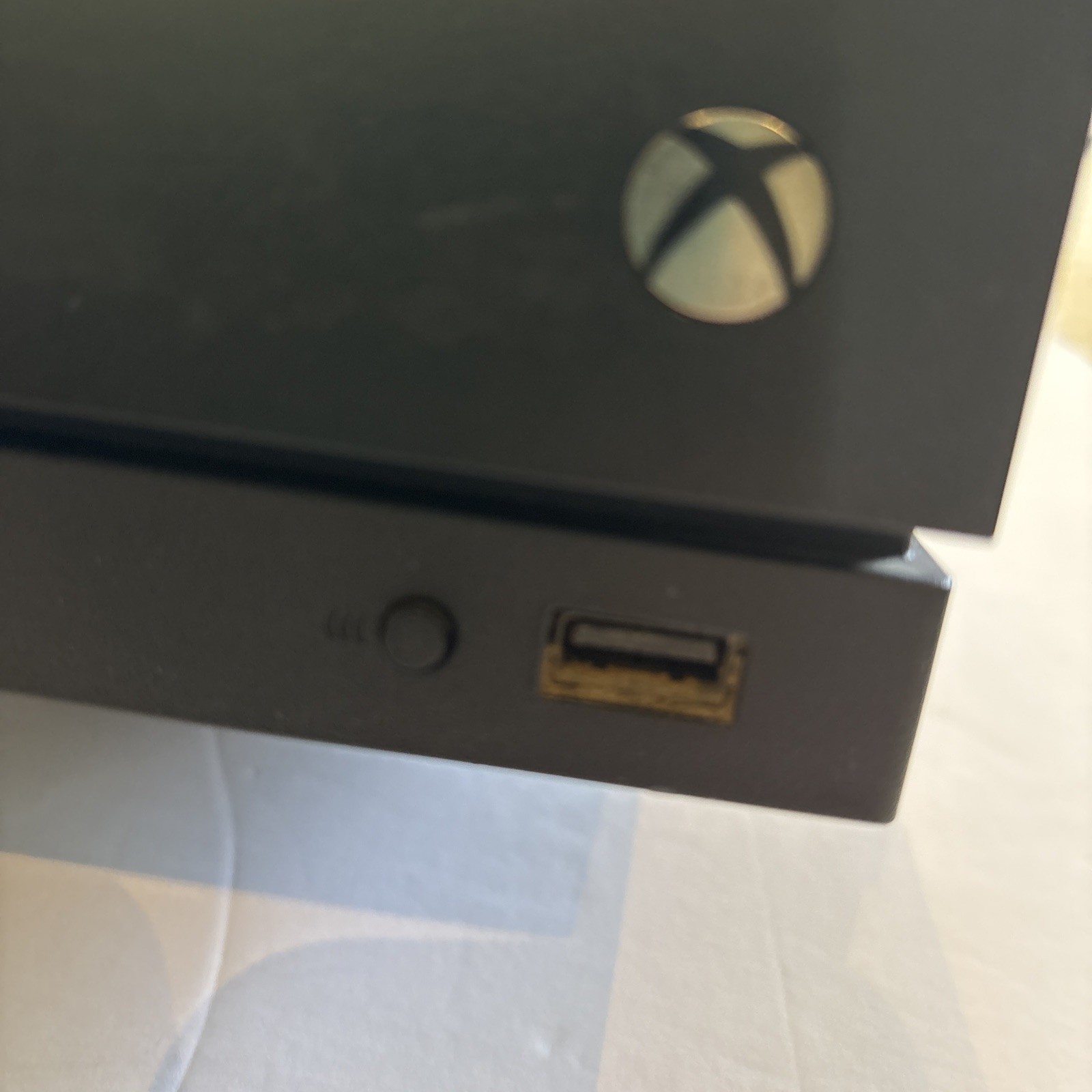 Microsoft Xbox One X 1TB Console (PARTS ONLY) Bad Disc Drive