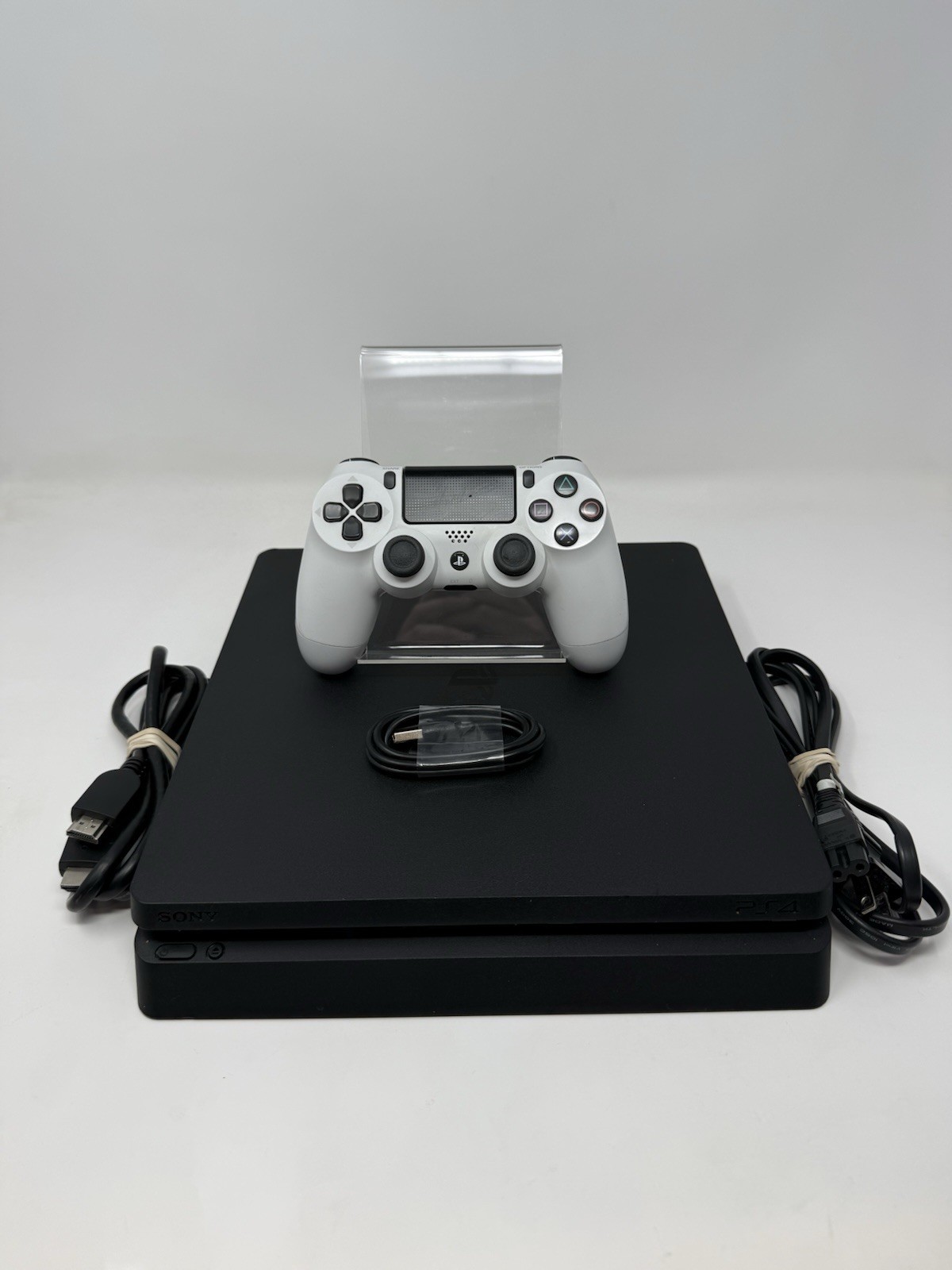 Sony PlayStation 4 Slim 500GB Console Bundle NEW THERMAL PASTE (Firmware 10.50)
